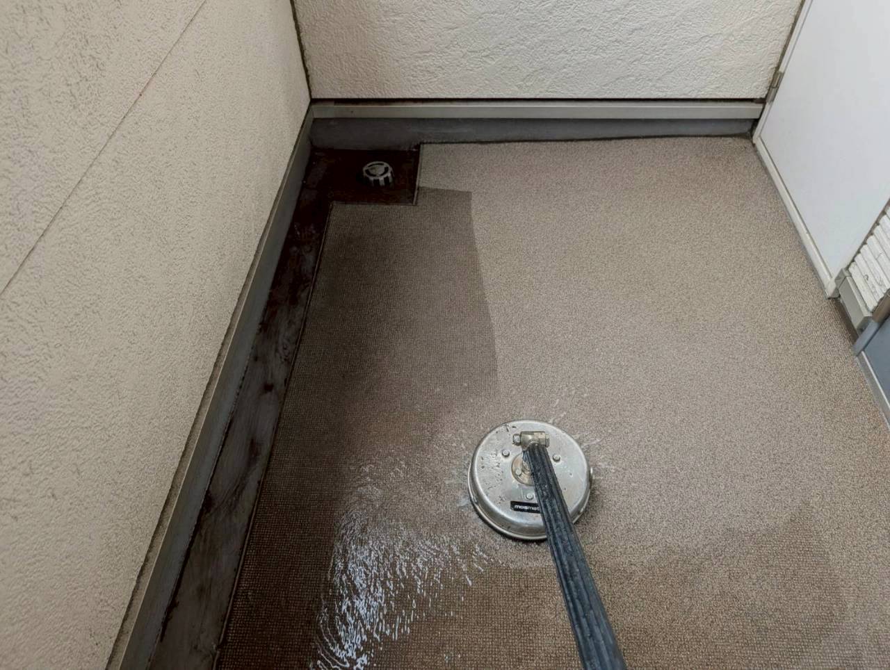 ベランダ高圧洗浄
